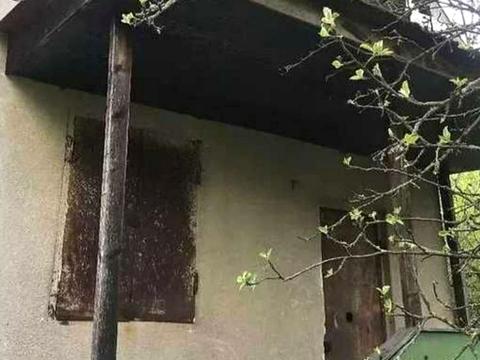 будинок за адресою Гната Хоткевича вул.