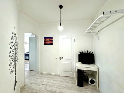 квартира за адресою Володимира Івасюка вул., 7