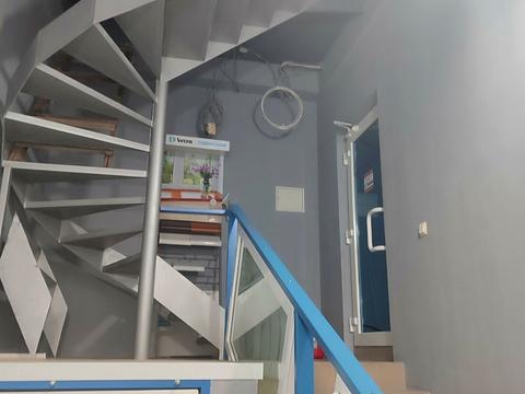 комерційна за адресою Степана Бандери вул. (Попова), 3