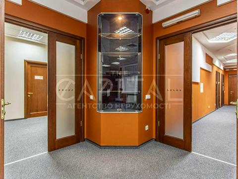 комерційна за адресою Старонаводницька вул., 13
