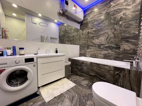 квартира за адресою Андрія Верхогляда вул. (Михайла Драгомирова), 2-А