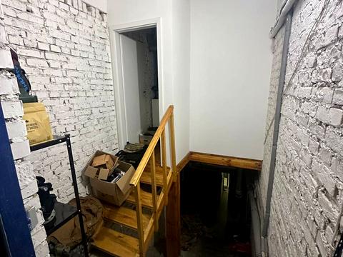 комерційна за адресою Богдана Хмельницького вул., 57