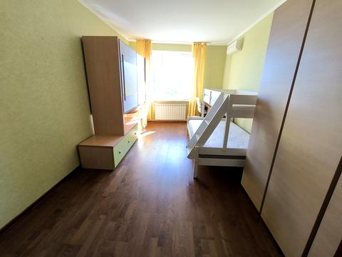квартира за адресою Голосіївський просп. (40-річчя Жовтня), 68