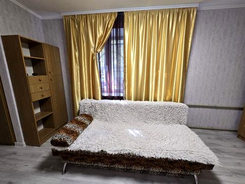 квартира за адресою Квартальна вулиц вул. (Гладкова), 27