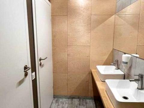 коммерческая по адресу Воздвиженская ул., 45