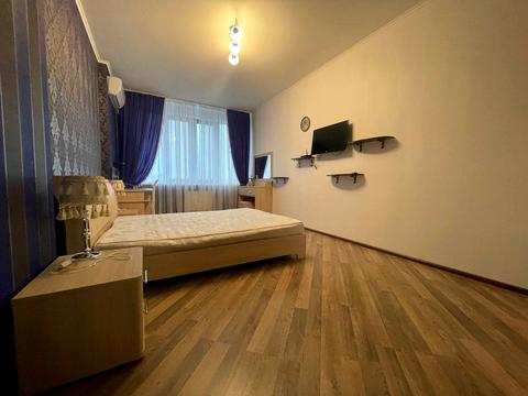 квартира за адресою Дніпровська набережна, 14а