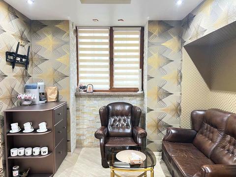 комерційна за адресою Поштова, 5