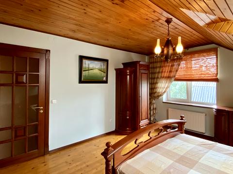 будинок за адресою Героїв Небесної Сотні, 28