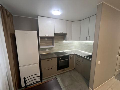 квартира по адресу Верховинная ул., 81