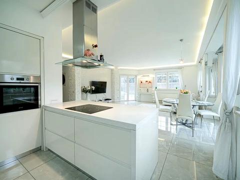 будинок за адресою Сонячна