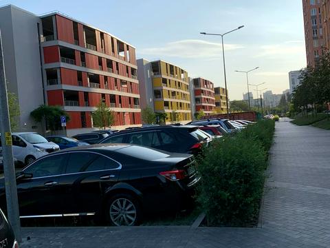 квартира за адресою Регенераторна вул., 4 к5