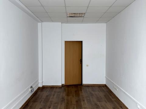 комерційна за адресою В'ячеслава Чорновола просп. (), 63