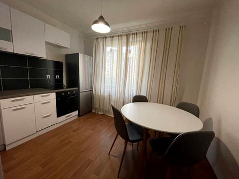 квартира за адресою Софії Русової вул., 7-А