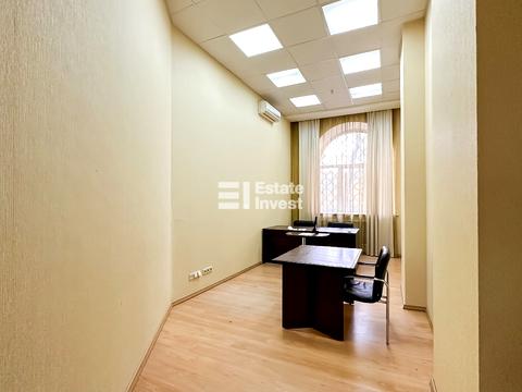 комерційна за адресою Космічна вул., 4/11