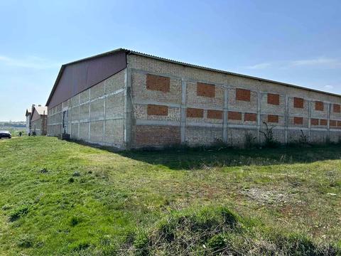 комерційна за адресою Центральна, 8