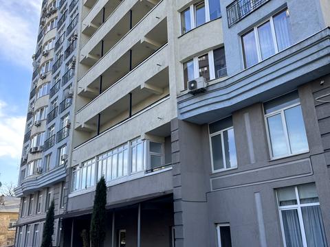 квартира за адресою Івана Крамського вул., 9