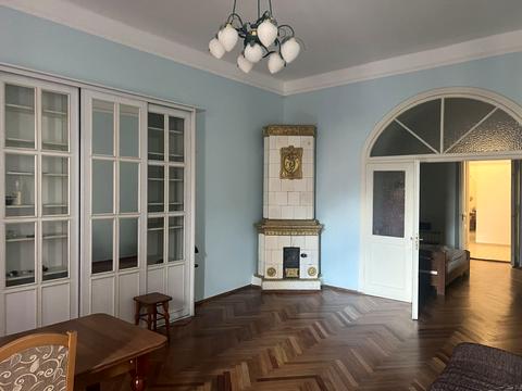 квартира за адресою Театральна вул., 5