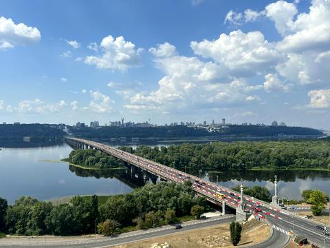 квартира за адресою Дніпровська набережна вул., 1