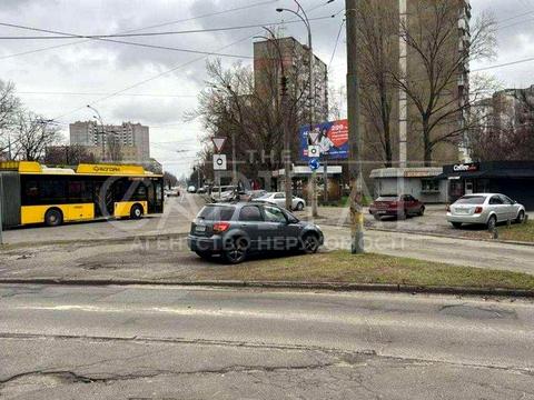 коммерческая по адресу Докії Гуменної ул. (Юрия Смолича), 6