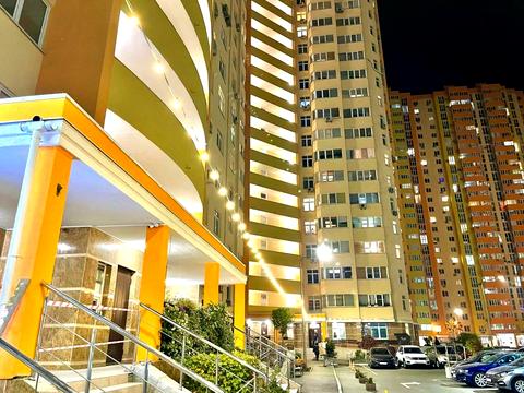 квартира за адресою Сім'ї Кульженків вул. (Петра Дегтяренка), 37