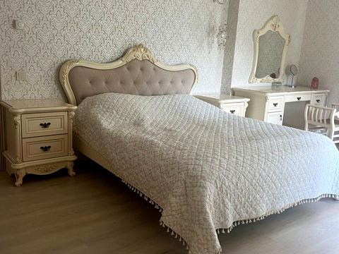 будинок за адресою Русанівські сади вул., 1