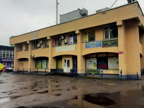 комерційна за адресою Ревуцького вул., 14