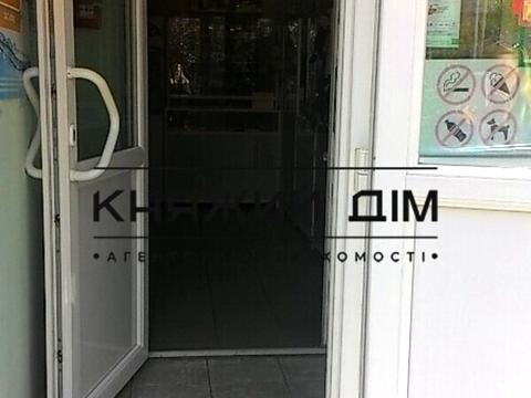 комерційна за адресою Урлівська вул., 14