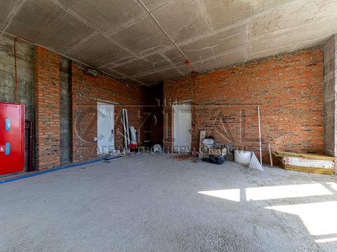 коммерческая по адресу Андрея Верхогляда ул. (Михайла Драгомирова), 1