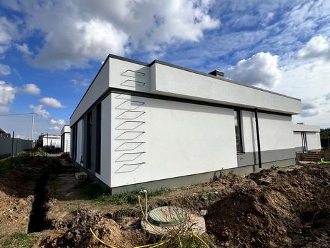 дом по адресу с. Святопетровское, 9-го травеня