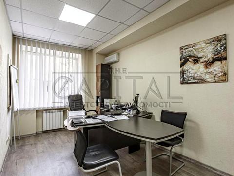 комерційна за адресою Мрії вул. (Академіка Туполєва), 19