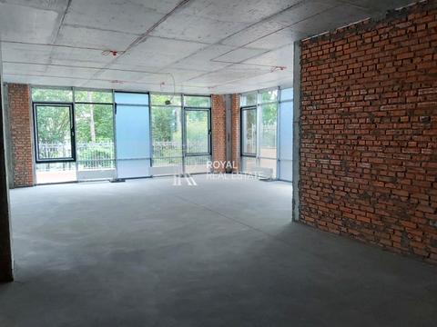 комерційна за адресою Деміївська вул., 27