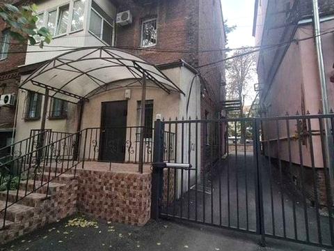 комерційна за адресою Шевченка вул., 11в