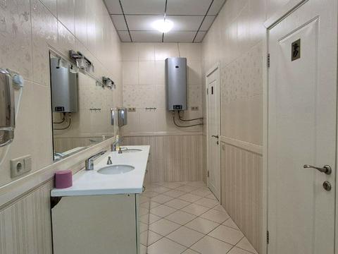 комерційна за адресою Лесі Українки бульв., 7-Б