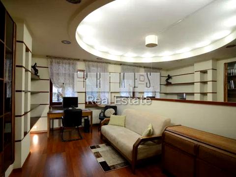 будинок за адресою Миколи Юнкерова вул.