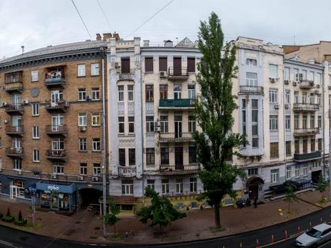 коммерческая по адресу Шота Руставели ул., 21