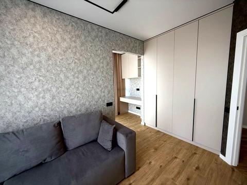 квартира за адресою Космічна вул., 5