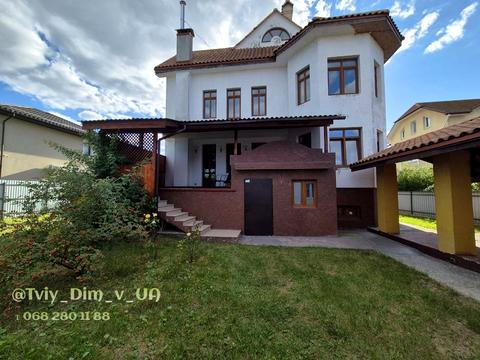 будинок за адресою Молодіжна