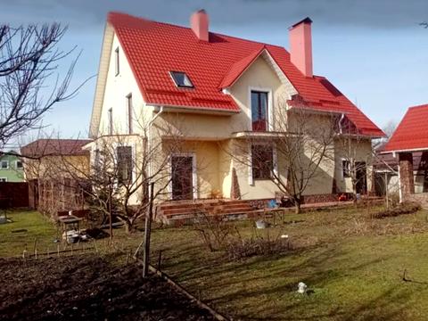 будинок за адресою Центральна вул.