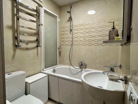 квартира за адресою Незалежності вул. (Титова), 16