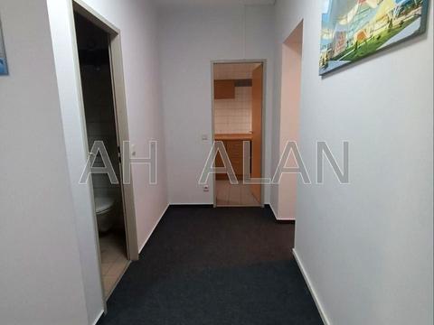 коммерческая по адресу Большая Васильковская ул. (Красноармейская), 9-2