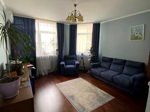 квартира за адресою Сім'ї Кульженків вул. (Петра Дегтяренка), 35