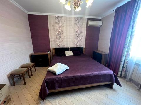 квартира за адресою Дніпровська набережна вул., 19-А