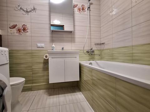 квартира за адресою Ревуцького вул., 54