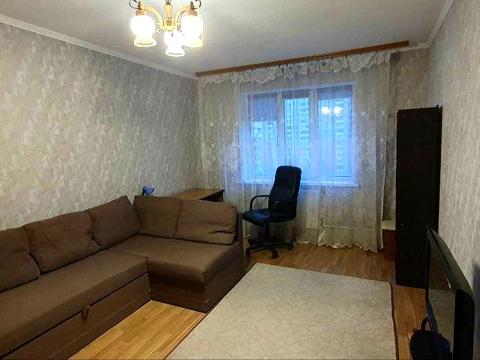 квартира за адресою Академіка Єфремова вул. (Командарма Уборевича), 7-А