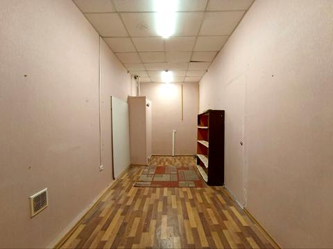 комерційна за адресою Героїв Майдану вул. (Театральна), 10