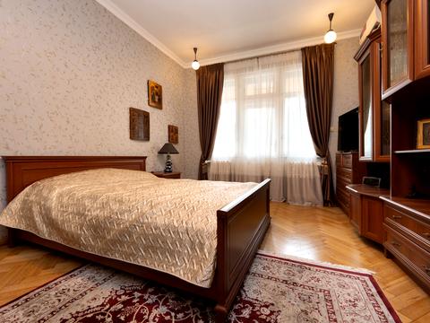 квартира за адресою Політехнічна вул., 10