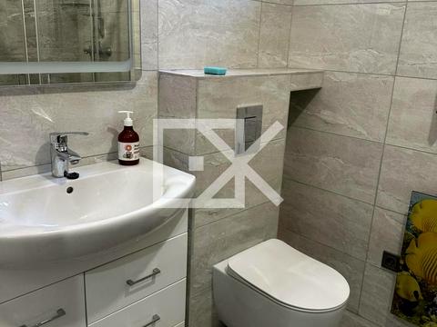 квартира за адресою Регенераторна вул., 4 к9