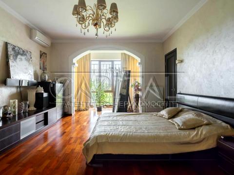 будинок за адресою Лугова