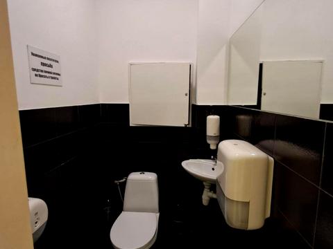 комерційна за адресою Басейна вул., 7-В