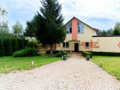 будинок за адресою Київська